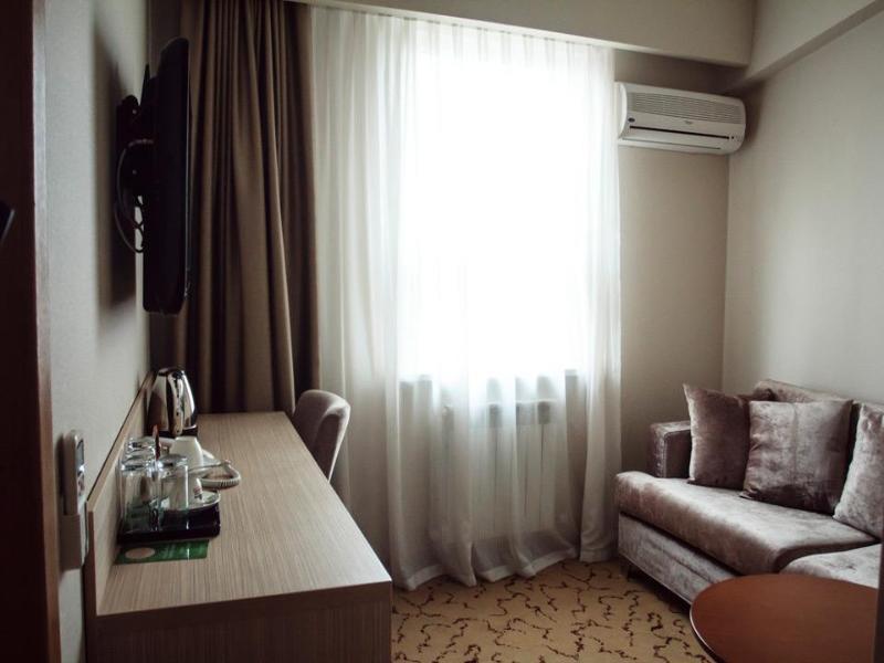 Bishkek Boutique Hotel Zewnętrze zdjęcie