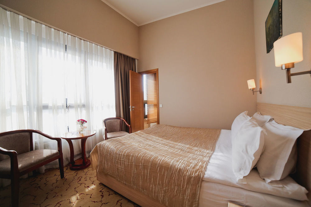 Bishkek Boutique Hotel Zewnętrze zdjęcie