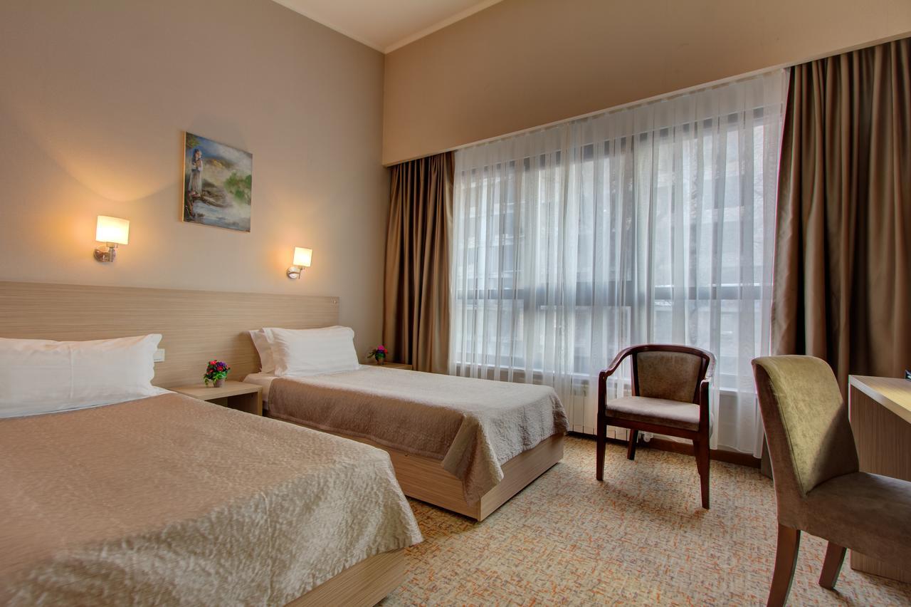 Bishkek Boutique Hotel Zewnętrze zdjęcie